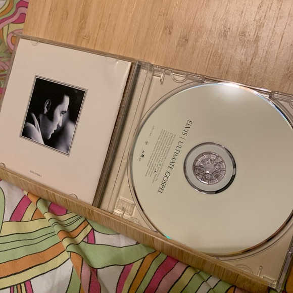 Elvis Ultimate Gospel CD - Picture 2 of 3